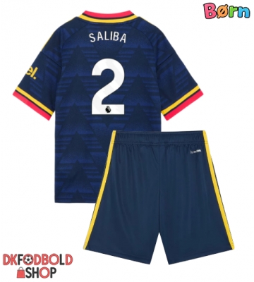 Arsenal William Saliba #2 Udebanesæt Børn 2026-27 Kort ærmer (+ korte bukser)